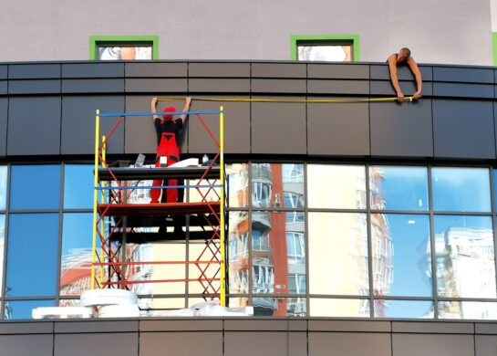 Монтаж вывесок Киев фото