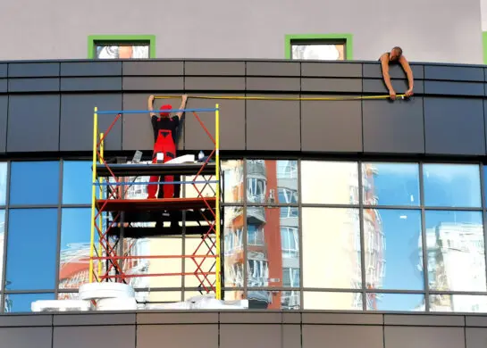 Монтаж вивісок Київ фото