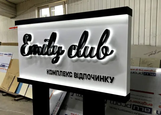 Виробництво світлової стели фото