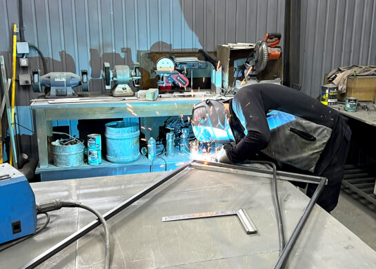 Вывеска на каркасе изготовление