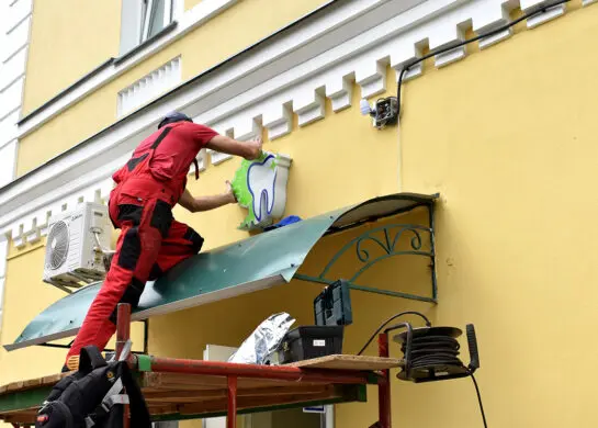 Виготовлення букв реклама фото