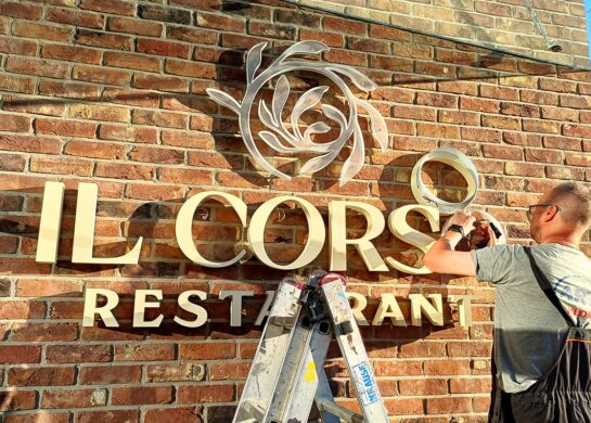 Изготовление контражурных букв фото