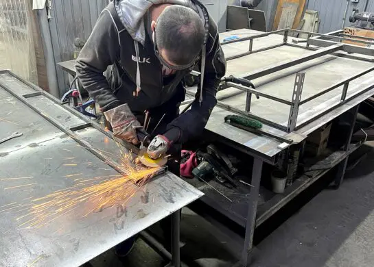 Виготовлення вивіски з металокаркасом Київ