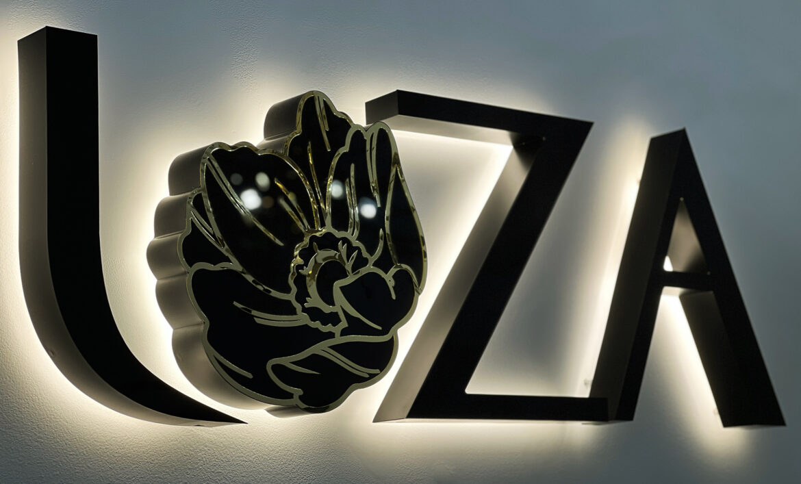 Інтер'єрні вивіски об'ємні букви фото