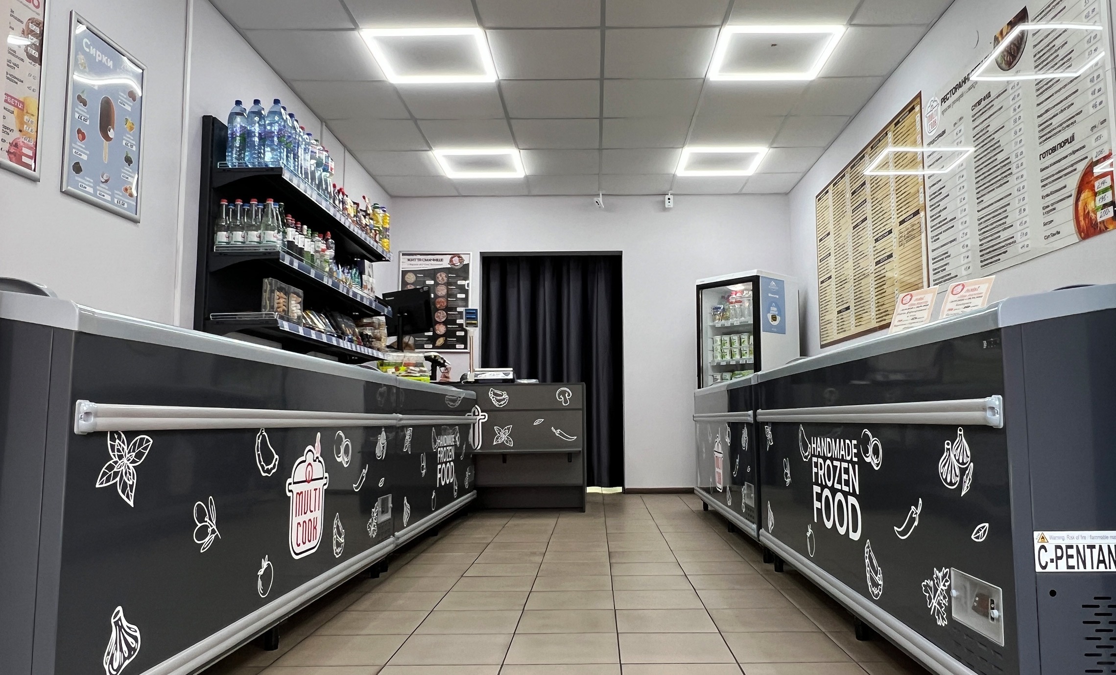 Брендування продуктового магазину фото
