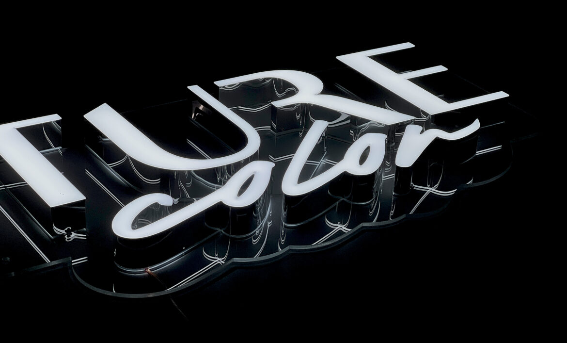 Буквы из металла с подсветкой фото