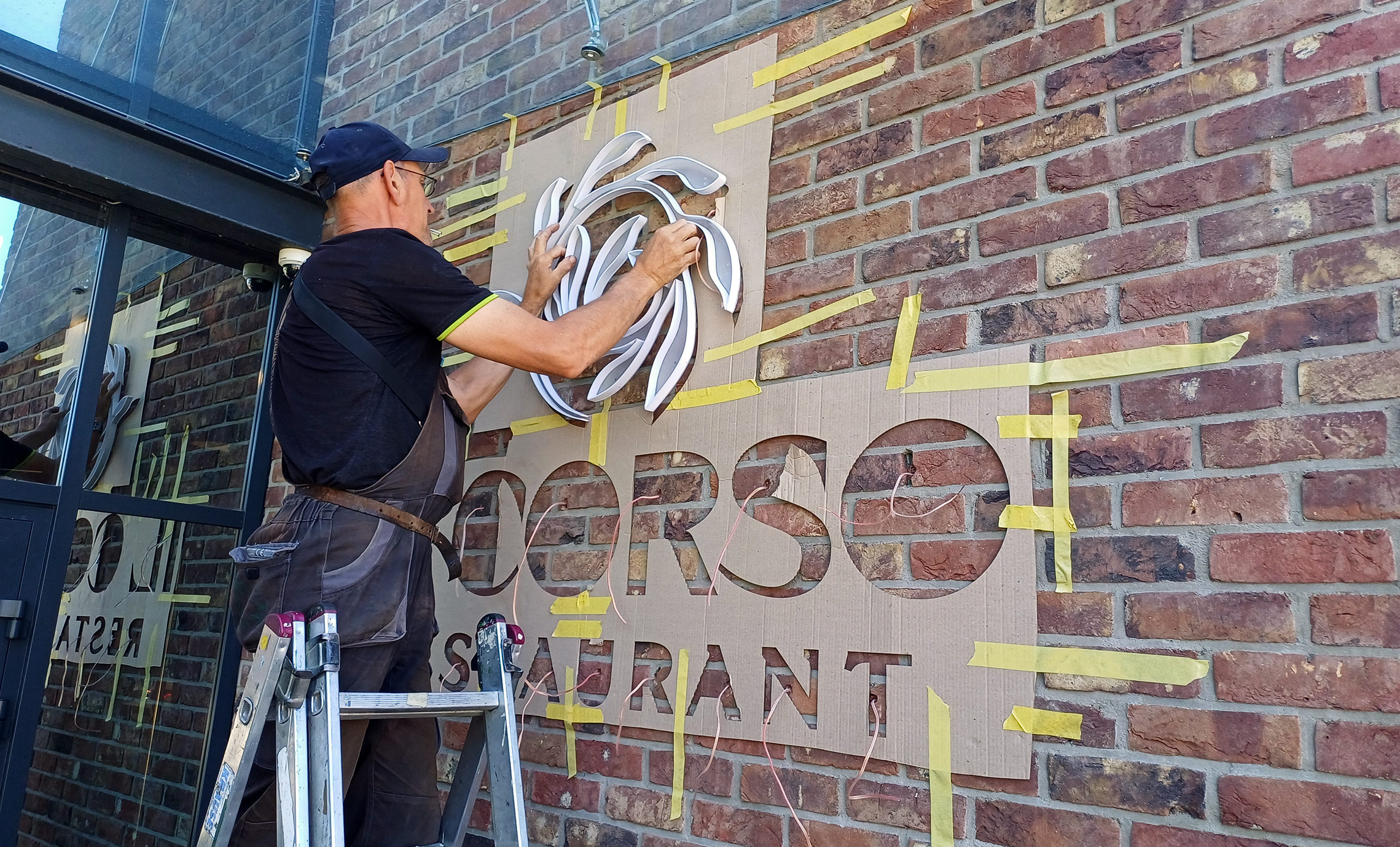 Монтаж вивіски Вишгород фото