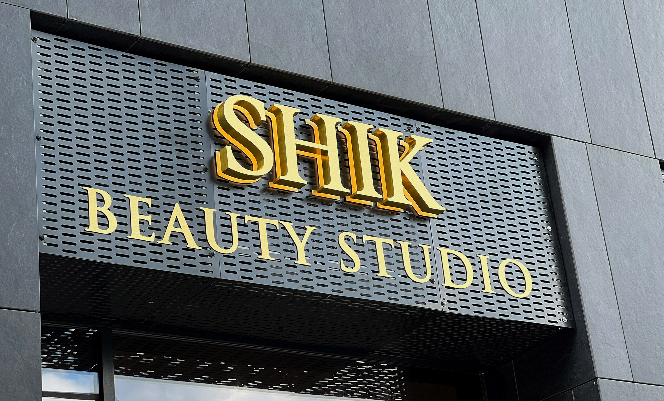 Об’ємна вивіска салону краси фото