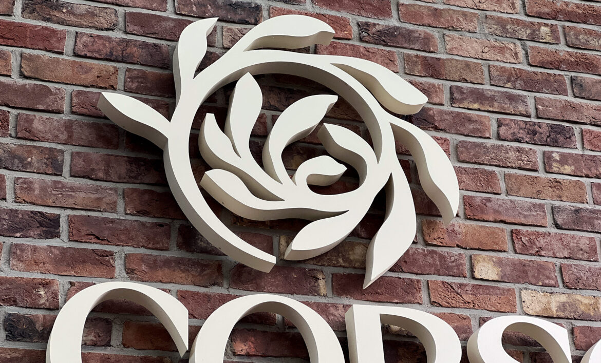 Об'ємний логотип ресторану фото