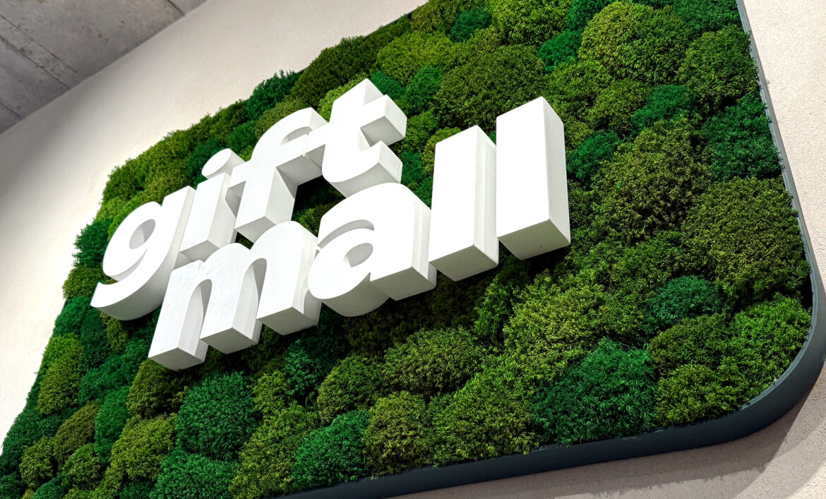 Літери із пластику несвітлові фото