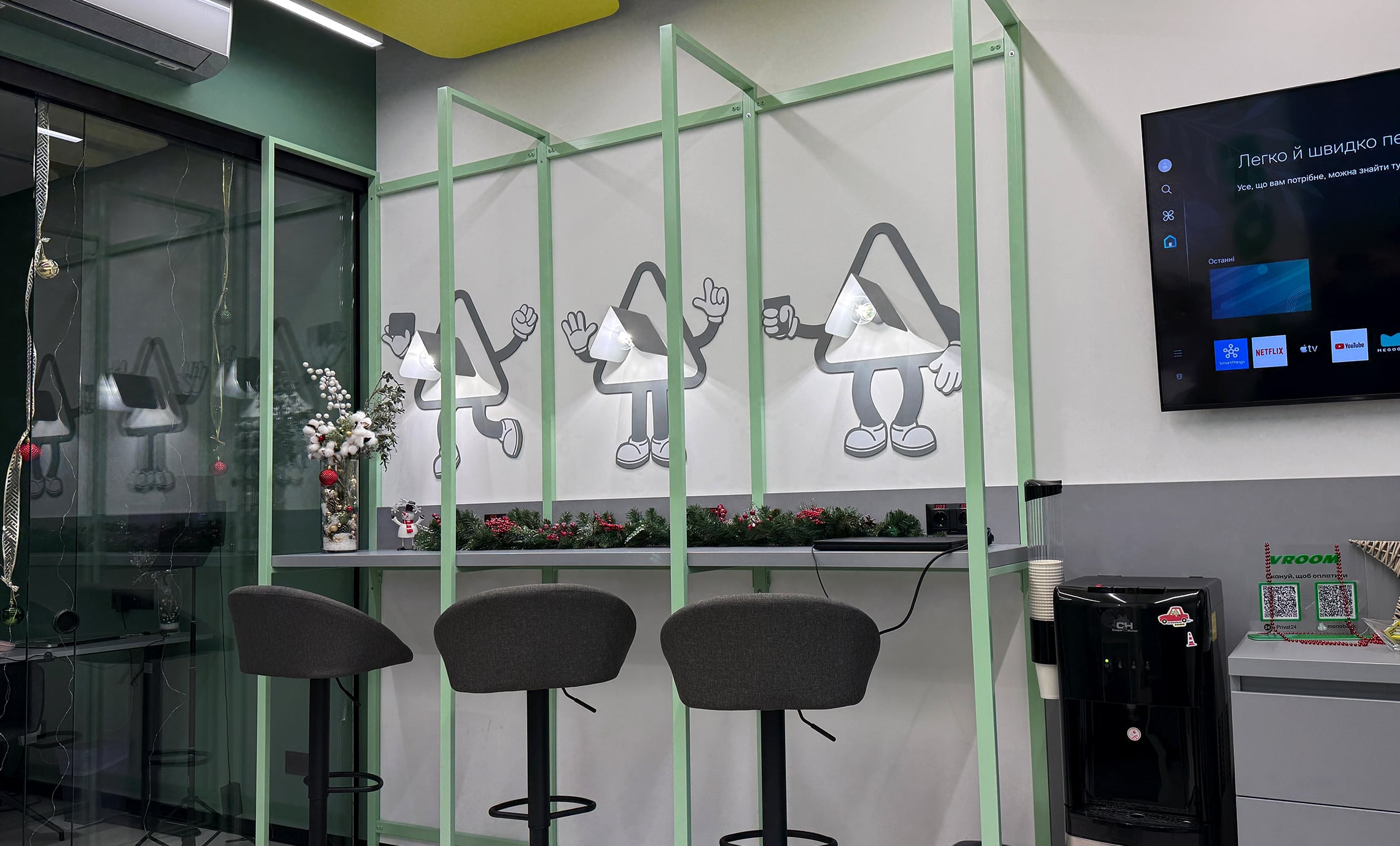 Фигурные таблички в офис фото